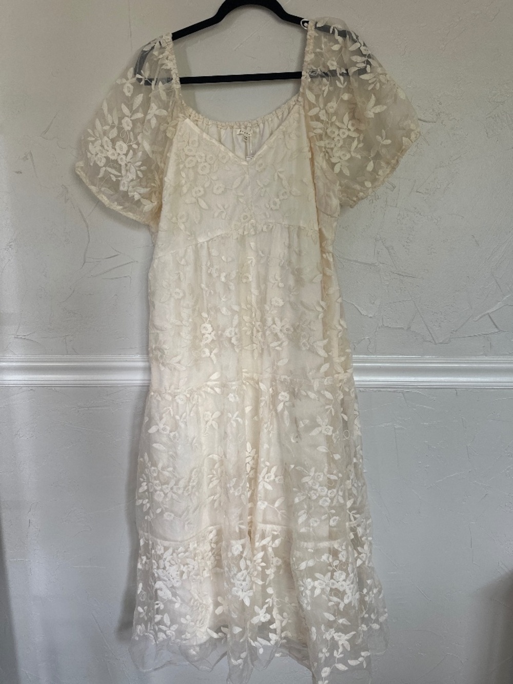 NEW BaeVely Lace Cream Dress XXL